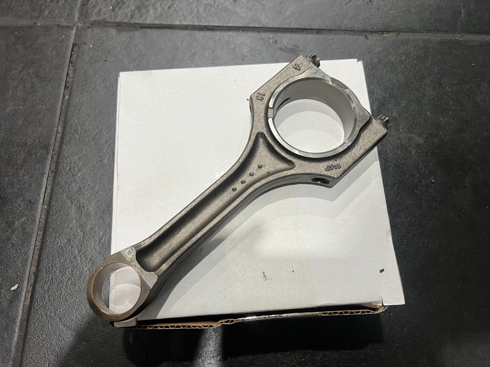 BMW MINI 1.6D N47C16A PLEUELSTANGE PLEUEL 546